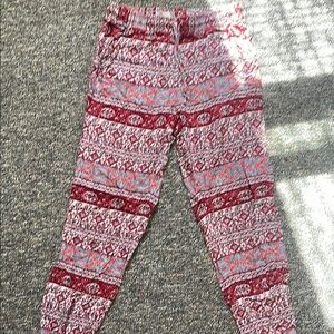 No Boundaries Red and Gray Geometric Leggings